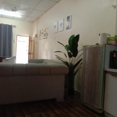 Homestay Tok Abah Сері-Іскандар Екстер'єр фото