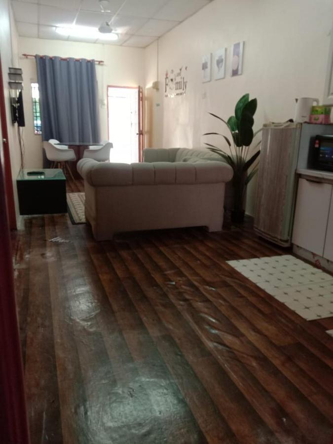 Homestay Tok Abah Сері-Іскандар Екстер'єр фото