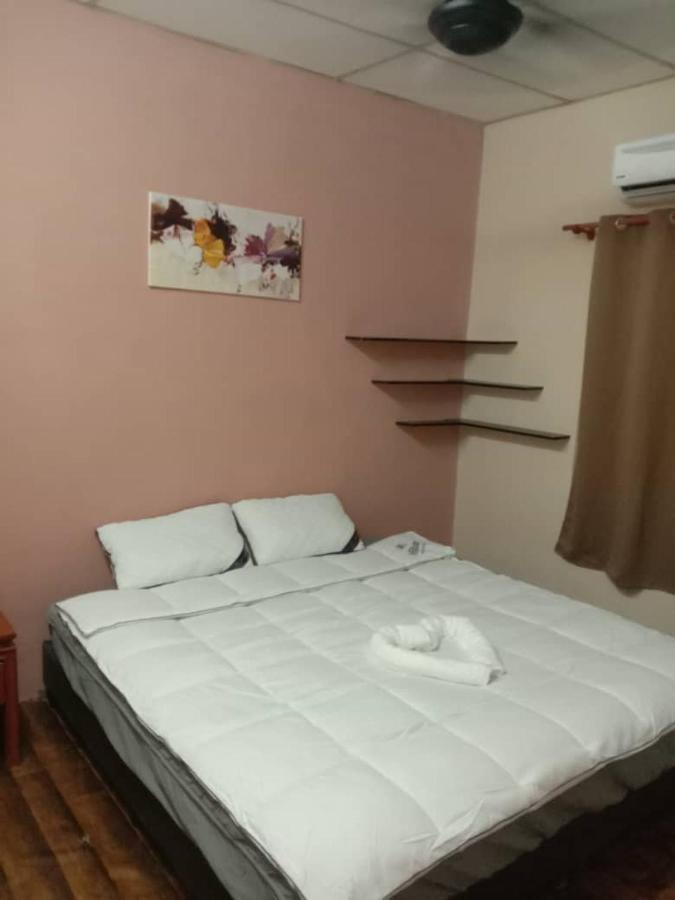 Homestay Tok Abah Сері-Іскандар Екстер'єр фото